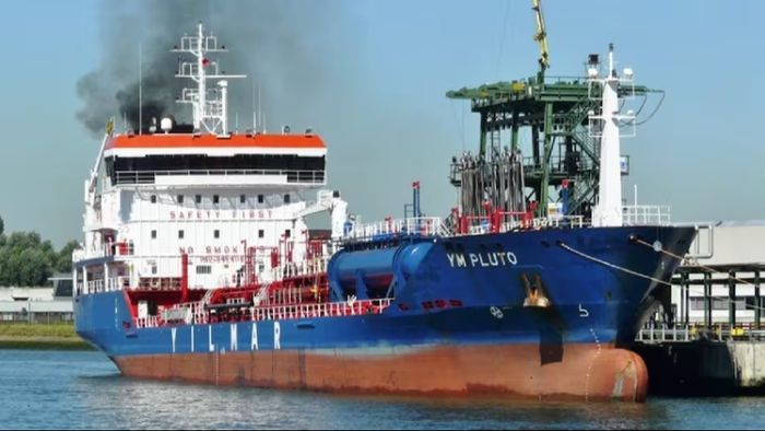 ইজরায়েল থেকে ভারত আসার সময় বাণিজ্যিক জাহাজে ড্রোন হামলা