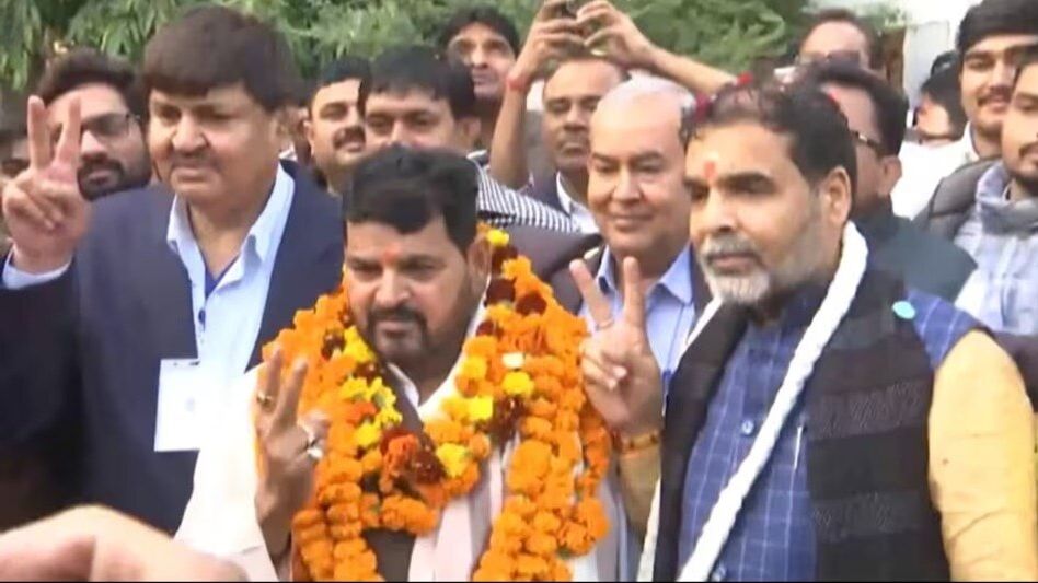 নিয়ম মানেননি সঞ্জয়, WFI সভাপতি পদ থেকে সরিয়ে দিল ক্রীড়ামন্ত্রক নিয়ম মানেননি সঞ্জয়, WFI সভাপতি পদ থেকে সরিয়ে দিল ক্রীড়ামন্ত্রক