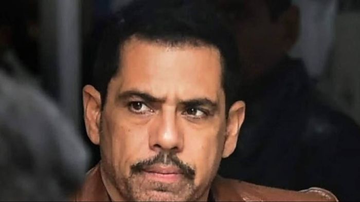 রবার্ট বঢরা।