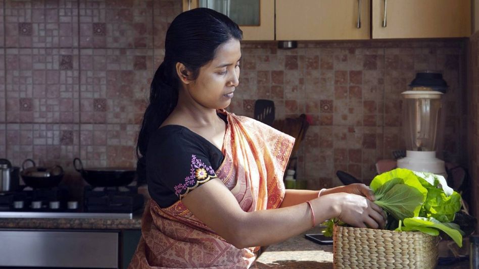 'গৃহবধূরা বেকার নন', পর্যবেক্ষণ হাইকোর্টের; বাড়ির মহিলাদেরও বেতন দিতে হবে? 'গৃহবধূরা বেকার নন', পর্যবেক্ষণ হাইকোর্টের; বাড়ির মহিলাদেরও বেতন দিতে হবে?