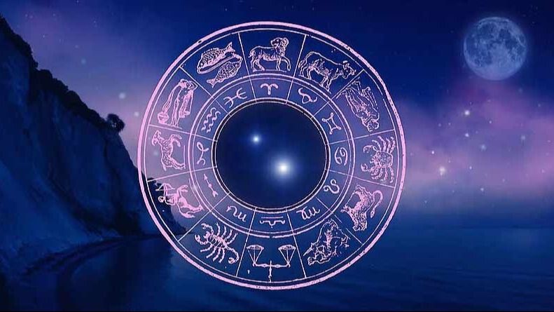 নতুন বছরে রাজ করবে ৪ রাশি, চাকরি-ব্যবসা-পরিবার সবেতেই সাফল্যের শিখরে