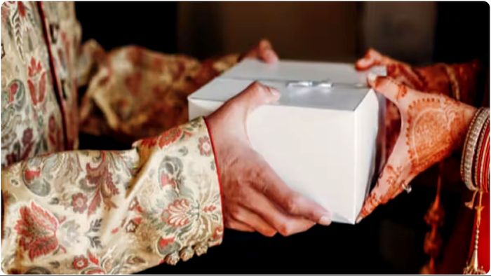 শ্বশুরবাড়ি থেকে এই ৩ জিনিস কখনও নিতে নেই, রাহুর কোপে সর্বনাশ হতে পারে