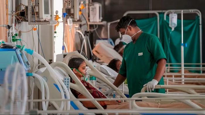 আইসিইউ-তে কাদের ভর্তি করা যাবে ?