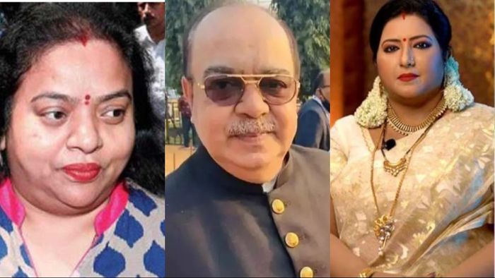 রত্না চট্টোপাধ্যায়, শোভন চট্টোপাধ্যায়, বৈশাখী বন্দ্যোপাধ্যায় (বাঁ দিক থেকে)।