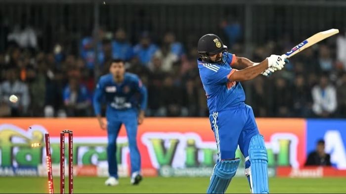 ফিরেই করলেন ডাকের রেকর্ড রোহিত শর্মার