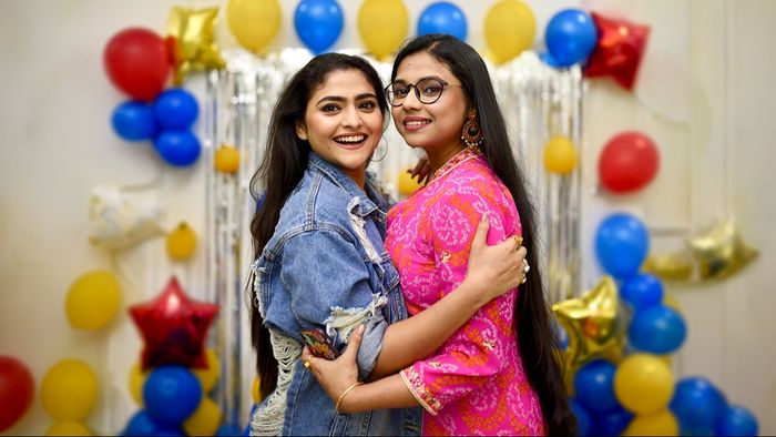 ঐন্দ্রিলা শর্মা ও তাঁর দিদি ডাঃ ঐশ্বর্য শর্মা (ছবি: ফেসবুক)