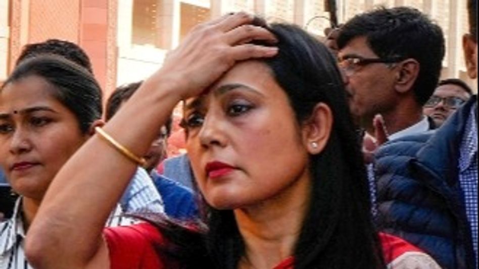 বাংলোতে থাকার অধিকার নেই, মহুয়ার আবেদন খারিজ করে বলল হাইকোর্ট বাংলোতে থাকার অধিকার নেই, মহুয়ার আবেদন খারিজ করে বলল হাইকোর্ট