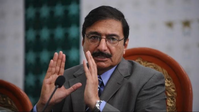 পাকিস্তান ক্রিকেটে ডামাডোল, পিসিবি-র পদ থেকে জাকা আশরফের ইস্তফা