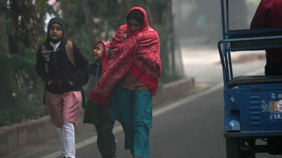 নামবে পারদ, আরও কনকনে ঠান্ডার পূর্বাভাস, কবে থেকে? নামবে পারদ, আরও কনকনে ঠান্ডার পূর্বাভাস, কবে থেকে?