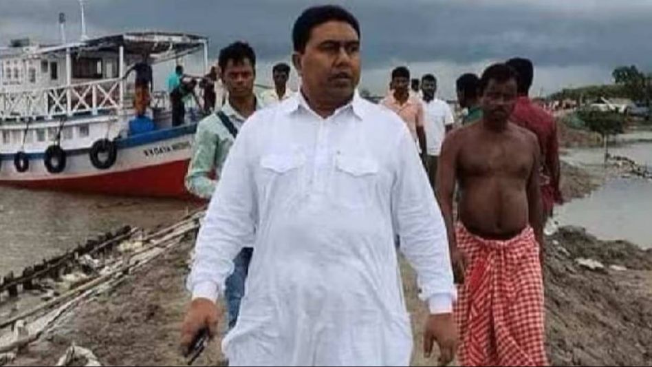 শেখ শাহজাহান 'অসুস্থ', দাবি কারামন্ত্রীর, কোথায় আছেন? জবাবে মিলল বড় ইঙ্গিত শেখ শাহজাহান 'অসুস্থ', দাবি কারামন্ত্রীর, কোথায় আছেন? জবাবে মিলল বড় ইঙ্গিত