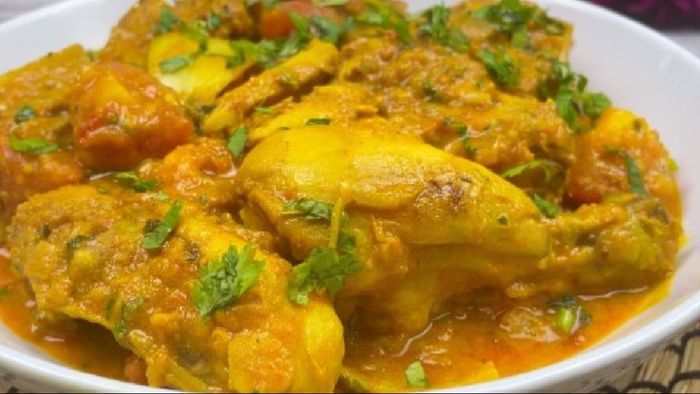 চিকেন দো পেঁয়াজার রেসিপি জেনে নিন।