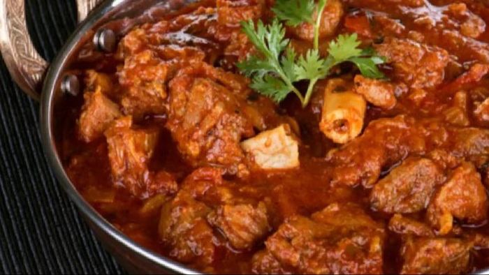আচারি মাটনের সহজ রেসিপি জেনে নিন।