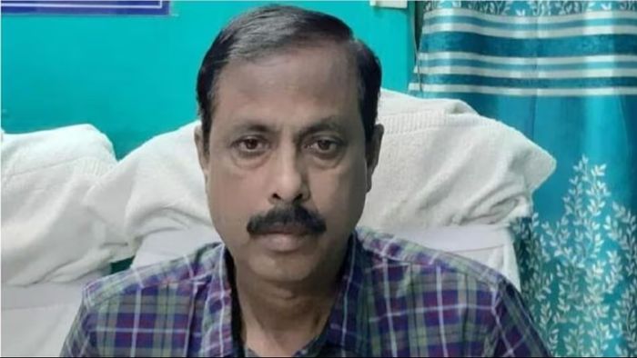 গ্রেফতার তৃণমূলের দোর্দণ্ডপ্রতাপ নেতা আরাবুল ইসলাম