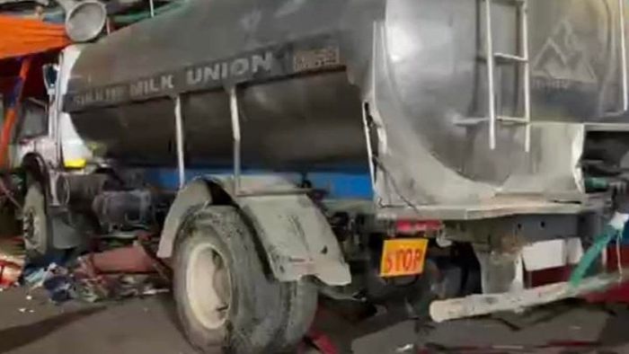 নিয়ন্ত্রণ হারিয়ে মেলায় ট্যাঙ্কার, সিকিমে বড় দুর্ঘটনা; হতাহত প্রচুর