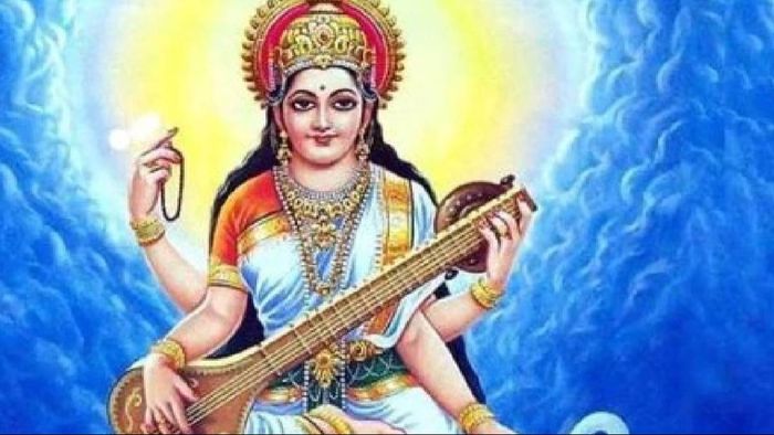 বিদ্যার দেবী হলেন মা সরস্বতী।