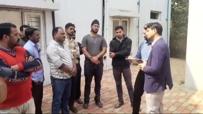 অনলাইন গেম খেলতে গিয়ে লক্ষ লক্ষ টাকা ঋণ ইঞ্জিনিয়ারিং ছাত্রের