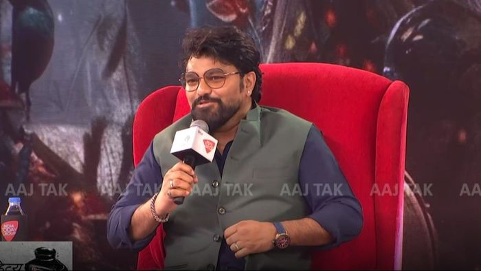 কলকাতা সাহিত্য আজতকের মঞ্চে বাবুল সুপ্রিয়