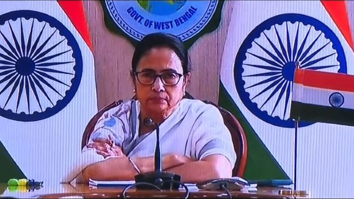 মুখ্যমন্ত্রী বলেন, আধার বাতিল করে দিলে রাজ্যের পোর্টালে জানান।