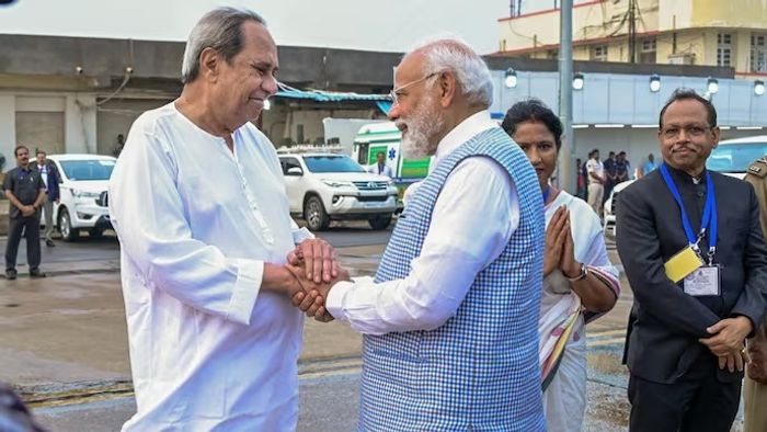 প্রধানমন্ত্রী মোদীর সঙ্গে নবীন পট্টনায়েক।