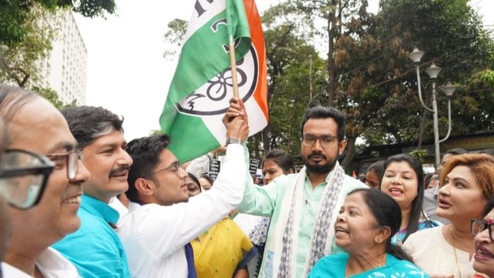 TMC-তে যোগ মুকুটমণি অধিকারীর