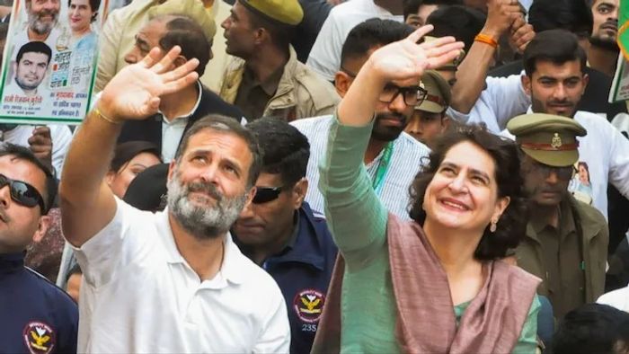 রাহুল এবং প্রিয়াঙ্কা গান্ধী।