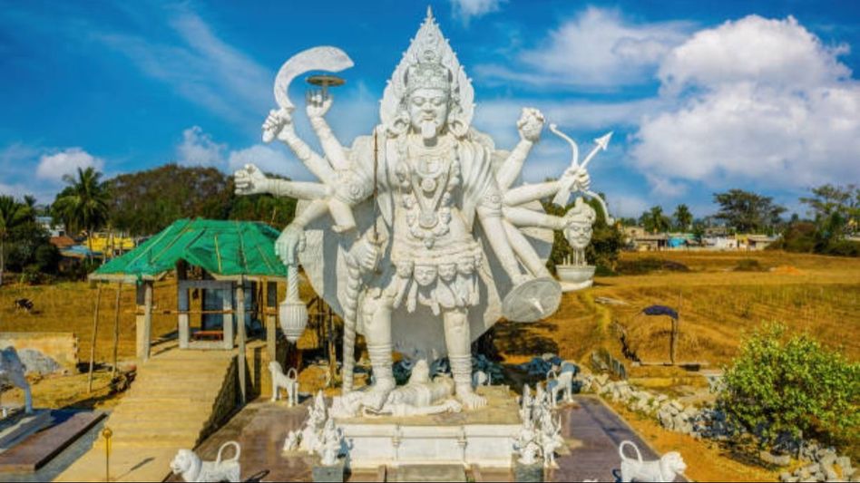 শিবের বুকে ঠিক কেন পা রেখেছিলেন মা কালী? শিবরাত্রিতে রইল সেই কাহিনি শিবের বুকে ঠিক কেন পা রেখেছিলেন মা কালী? শিবরাত্রিতে রইল সেই কাহিনি