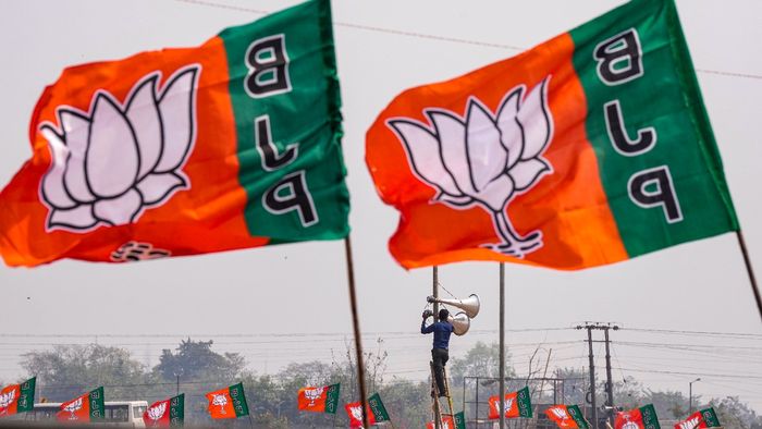 বিজেপির সভার প্রস্তুতি। পিটিআই