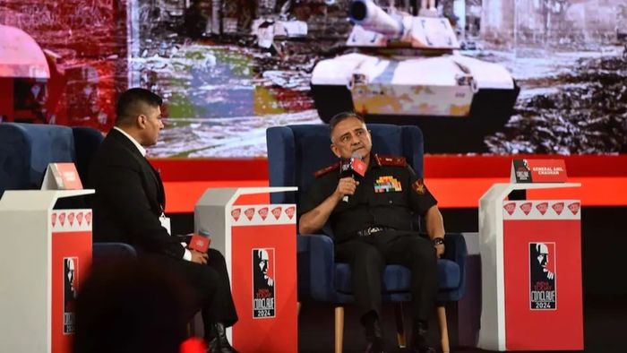 ইন্ডিয়া টুডে কনক্লেভে বক্তব্য রাখছেন অনিল চৌহান। নিজস্ব ছবি