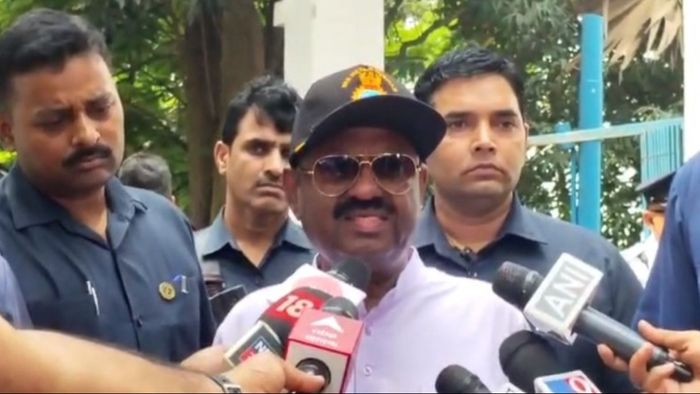 ৬টা থেকে রাস্তায় থাকব, মানুষের রক্তে রাজনীতির হোলি খেলা যাবে না: রাজ্যপাল