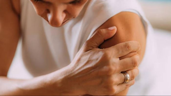 আপনি কি ফ্রোজেন শোল্ডারের শিকার?