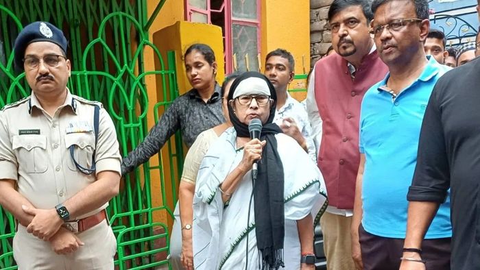 গার্ডেনরিচে মুখ্যমন্ত্রী মমতা বন্দ্যোপাধ্যায়