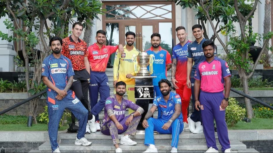 দেখেন নিন সব দলের 'লেটেস্ট ফুল স্কোয়াড'