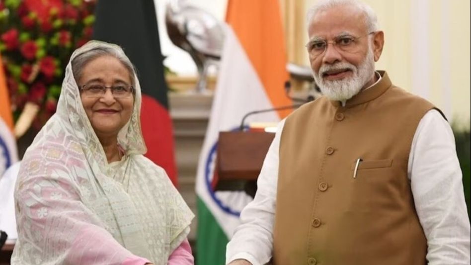 'ভারতীয় শাড়ি পুড়িয়ে দেখাক', বাংলাদেশে 'ইন্ডিয়া আউট' প্রচারে ক্ষুব্ধ হাসিনা 'ভারতীয় শাড়ি পুড়িয়ে দেখাক', বাংলাদেশে 'ইন্ডিয়া আউট' প্রচারে ক্ষুব্ধ হাসিনা