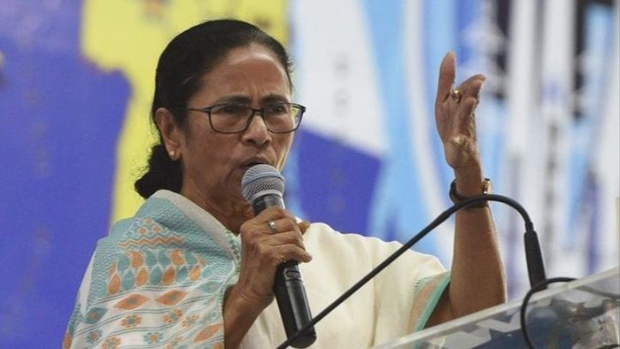 মুখ্যমন্ত্রী মমতা বন্দ্যোপাধ্য়ায়