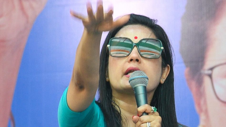 মহুয়া মৈত্রর বিরুদ্ধে আর্থিক তছরুপের মামলা দায়ের করল ইডি মহুয়া মৈত্রর বিরুদ্ধে আর্থিক তছরুপের মামলা দায়ের করল ইডি