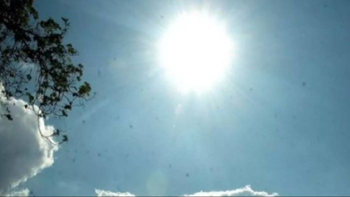 চাঁদিফাটা গরমের মধ্যেই বৃষ্টির সুখবর দিল হাওয়া অফিস