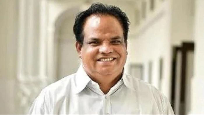 নিজের বাড়িতেই BJP পার্টি অফিস তুলে দিয়ে মোদীর সভায় হাজির, বার্লার গতিবিধি 'সন্দেহজনক'