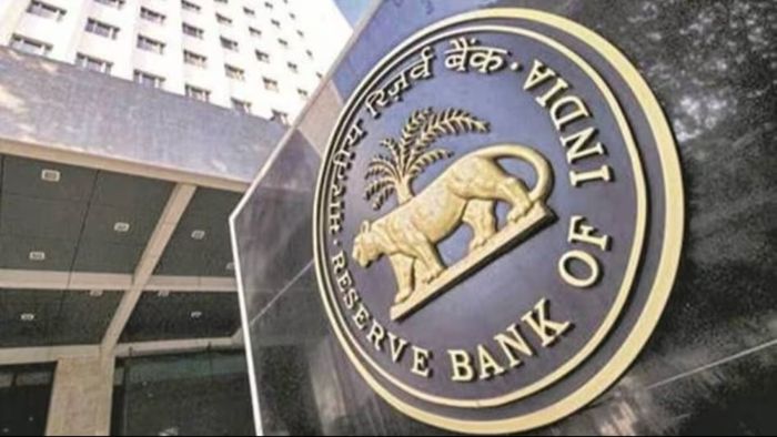 RBI ব্যান করে দিল এই ব্যাঙ্ককে, টাকা তুলতে পারবেন না; এখন কী করবেন?