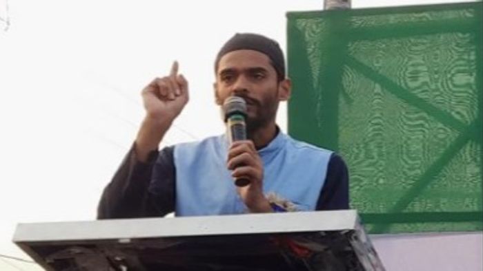 নওশাদ সিদ্দিকী।