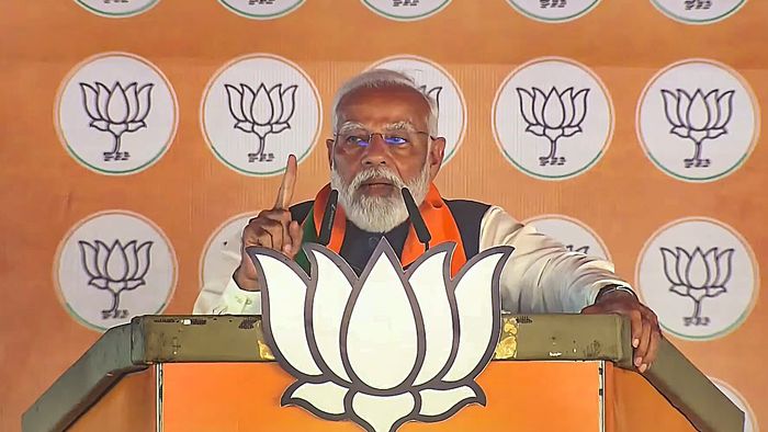 রায়গঞ্জে মোদী