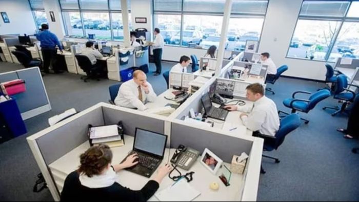 ভারতকে নিয়ে বড় প্ল্যান এই মার্কিন কোম্পানির, ৩ বছরে ৫ লাখ চাকরির পরিকল্পনা