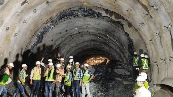 ফের বিপর্যয়, শিলিগুড়ি-সিকিম রেল টানেলে চাঙড় ধসে মৃত্যু ১ শ্রমিকের