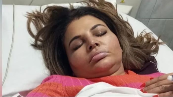 রাখি সাওয়ান্তের কী হল? হসপিটালে ভর্তি থাকার ছবি ভাইরাল, উদ্বিগ্ন ভক্তরা
