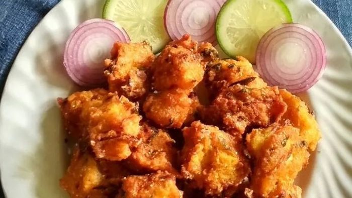 পকোড়া ভাজতে ভাজতেই চেহারায় ফেরাতে পারেন পুরনো জেল্লা, শুধু এই কাজ করুন