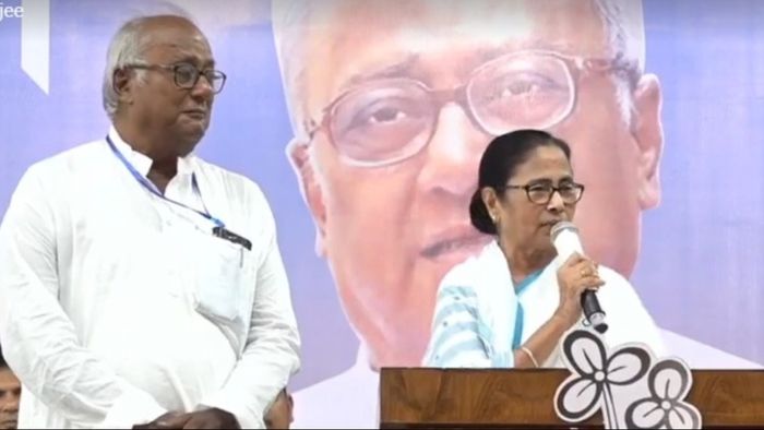 Mamata Banerjee On Saugata Roy