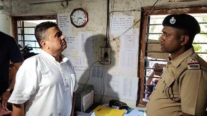 নন্দীগ্রাম থানায় শুভেন্দু অধিকারী