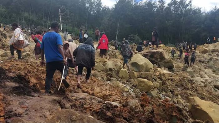 পাপুয়া নিউ গিনিতে ভূমিধস।