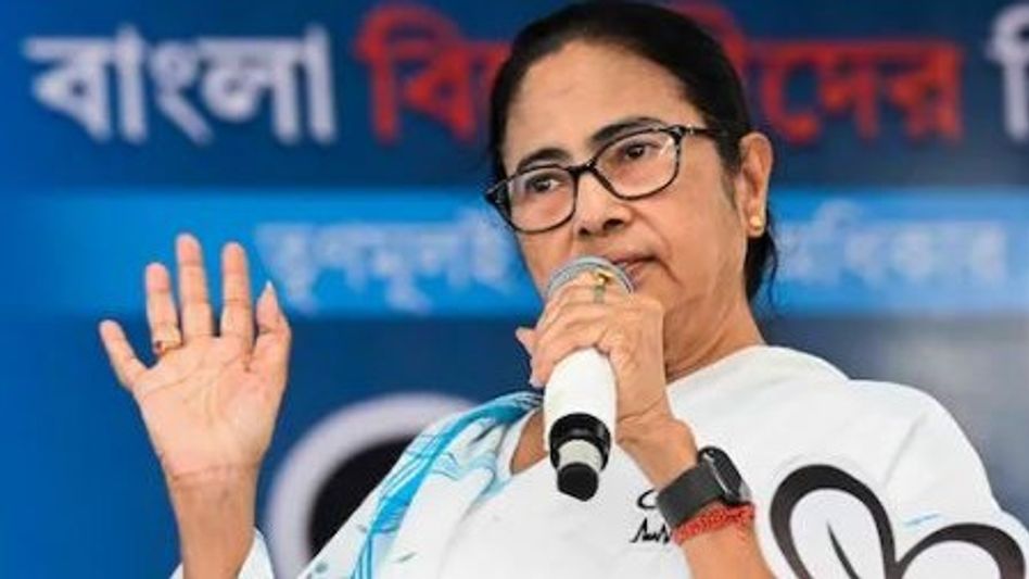 INDIA জোটের কী হবে? বাংলায় ক'টি আসন? EXIT POLL নিয়ে মুখ খুললেন মমতা INDIA জোটের কী হবে? বাংলায় ক'টি আসন? EXIT POLL নিয়ে মুখ খুললেন মমতা