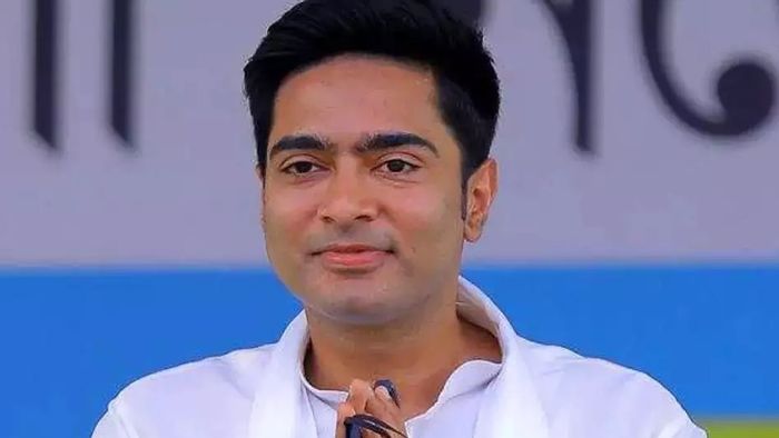 এবার ডায়মন্ড হারবারে হ্যাট্রিকের পথে অভিষেক