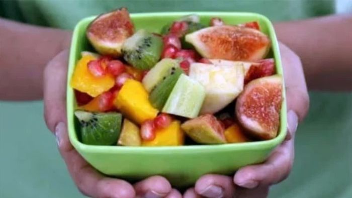 এই ফলগুলি খোসাসহ না খেলে লাভ নেই, ফেলবেন না